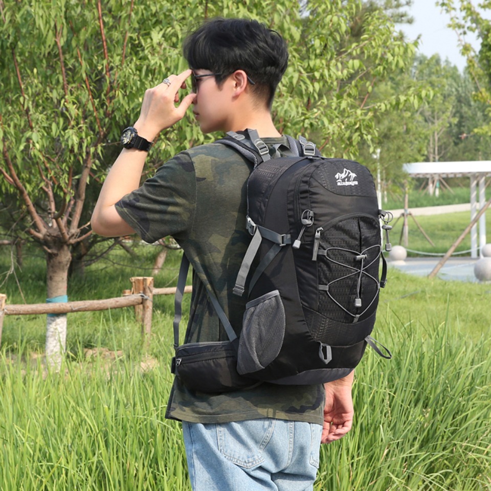 40-литровый рюкзак для мужчин  – обзор и цена Streetwear Brand Backpack